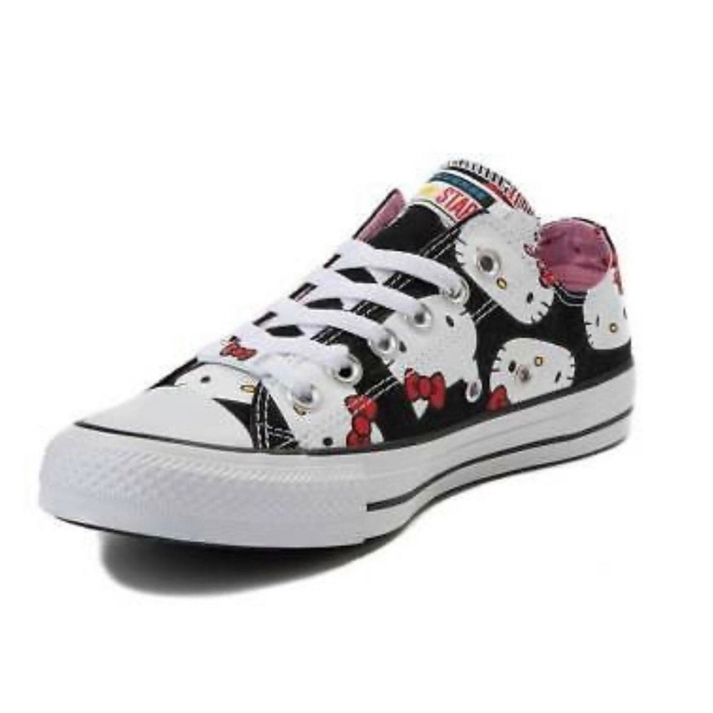 🎀 Hello Kitty x Converse – Worn Once, Like New (Box Slightly Damaged)